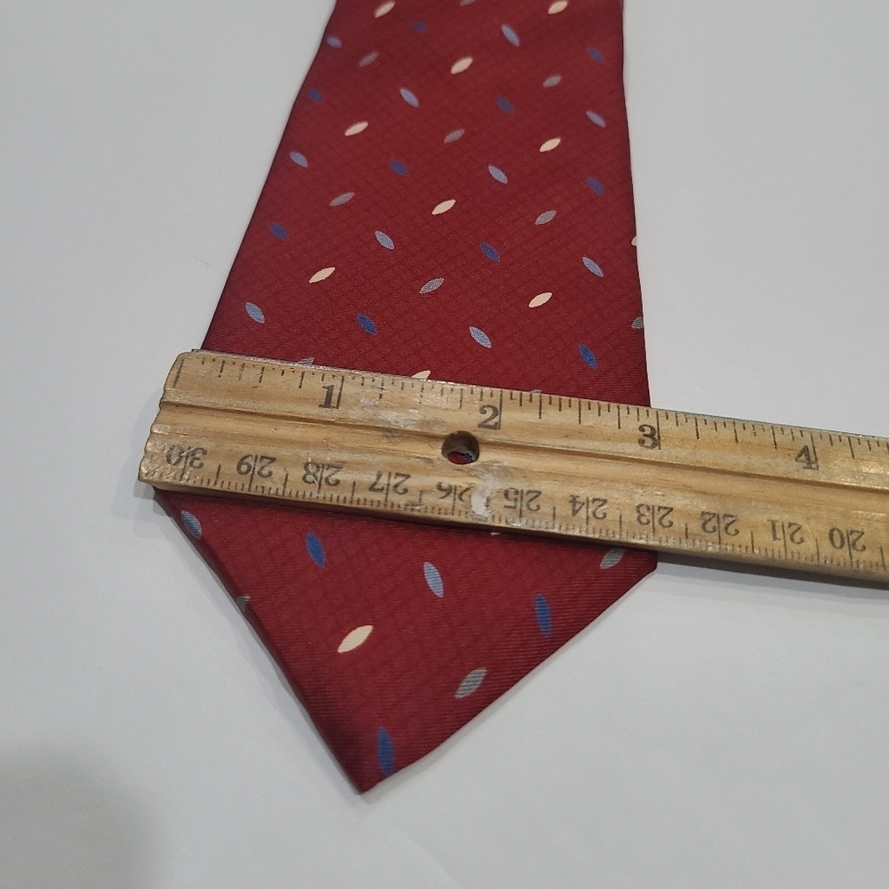 Towncraft Elegant Red Patterned Men's Tie - Picture 5 of 6